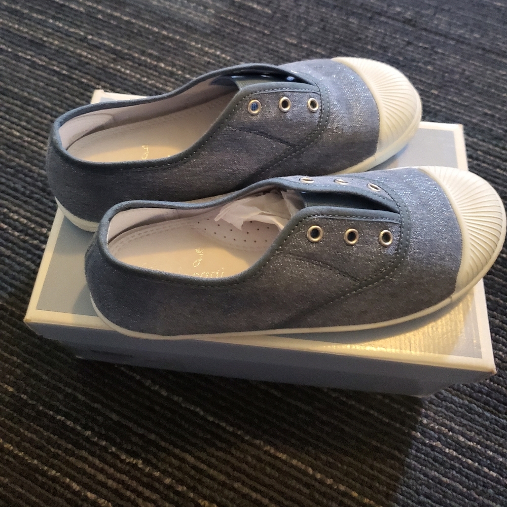 Kids Slip-On Canvas Sneakers in Blue with White Toe